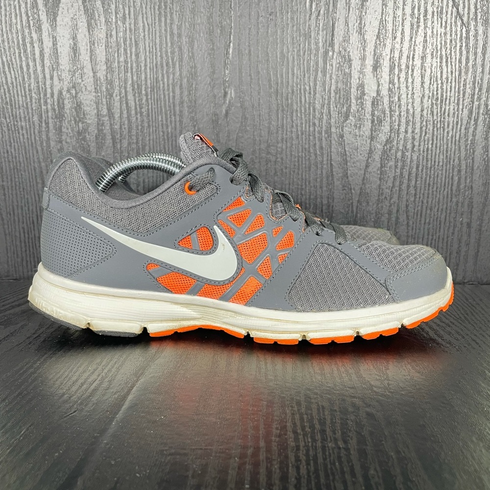 Nike RELENTLESS 2 Men’s size 10.5